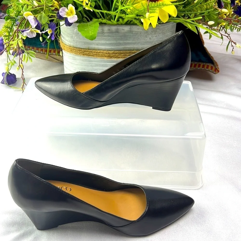 Franco Sarto black shoes size 7M
